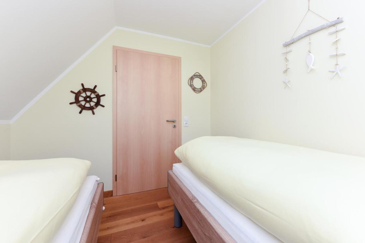 Ferienwohnung Teezeit นอยฮาร์ลิงเงอซีล ภายนอก รูปภาพ